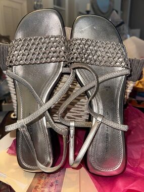 NWOT Montego Bay Club Metallic Silver Woven Strappy small wedge Heels size 8.5